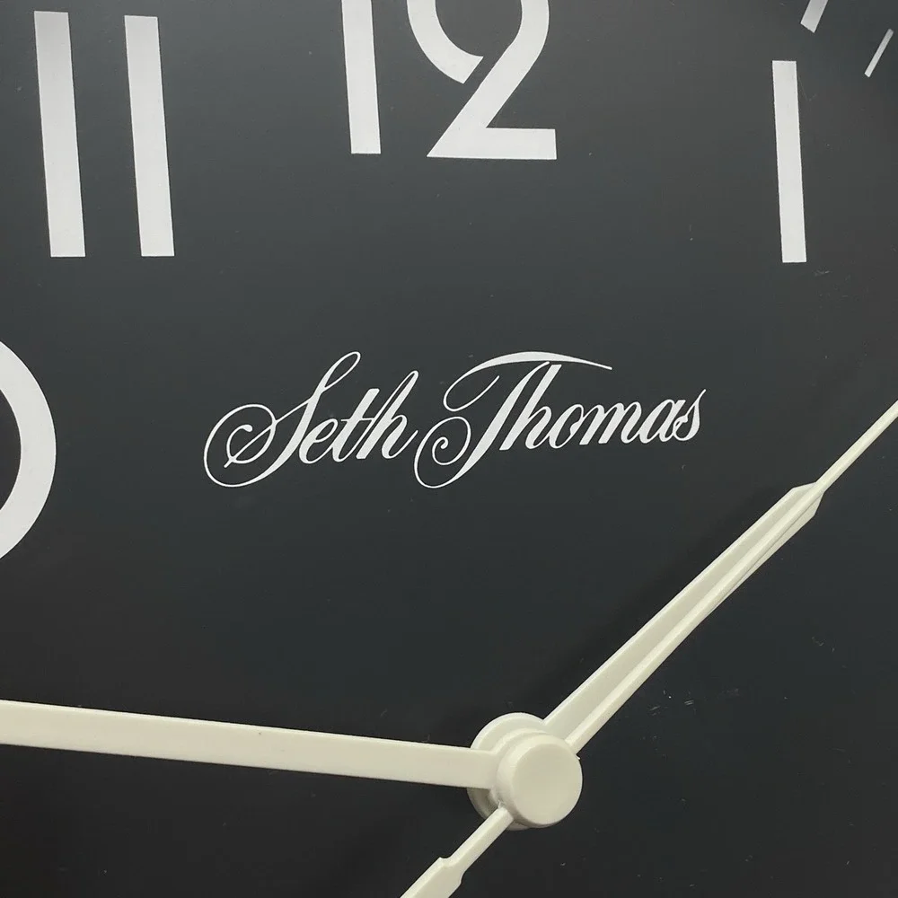 Vintage Seth Thomas Auto Set Black & White Plastic Frame Wall Clock USA Movement